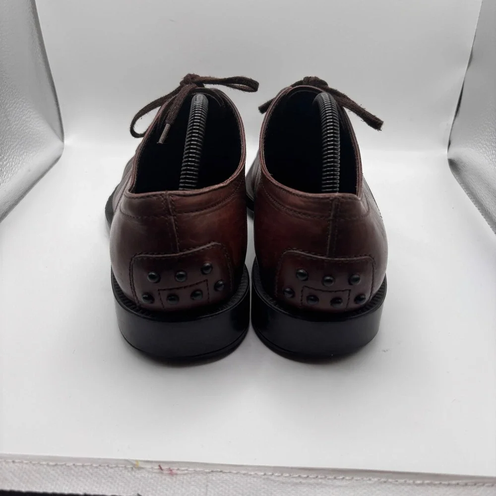Tods Mens Brown Leather Moc Toe Derby Shoe Size 7.5 Made in Italy Luxury Loafers